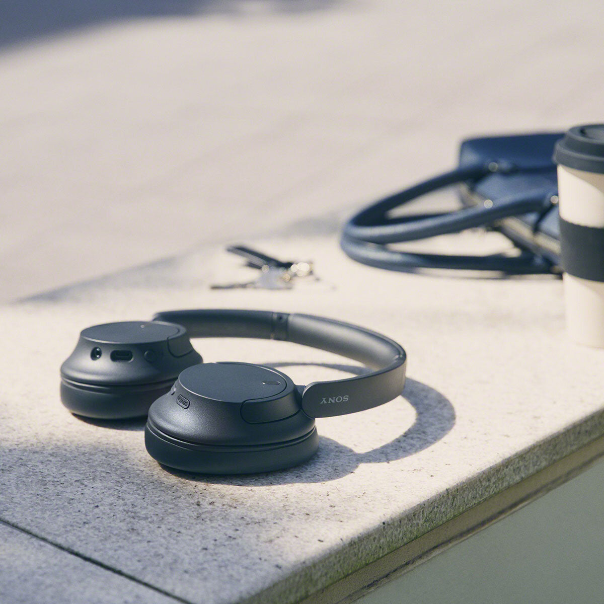 Sony WHCH720NB Noise Cancelling Overear Headphones in Black
