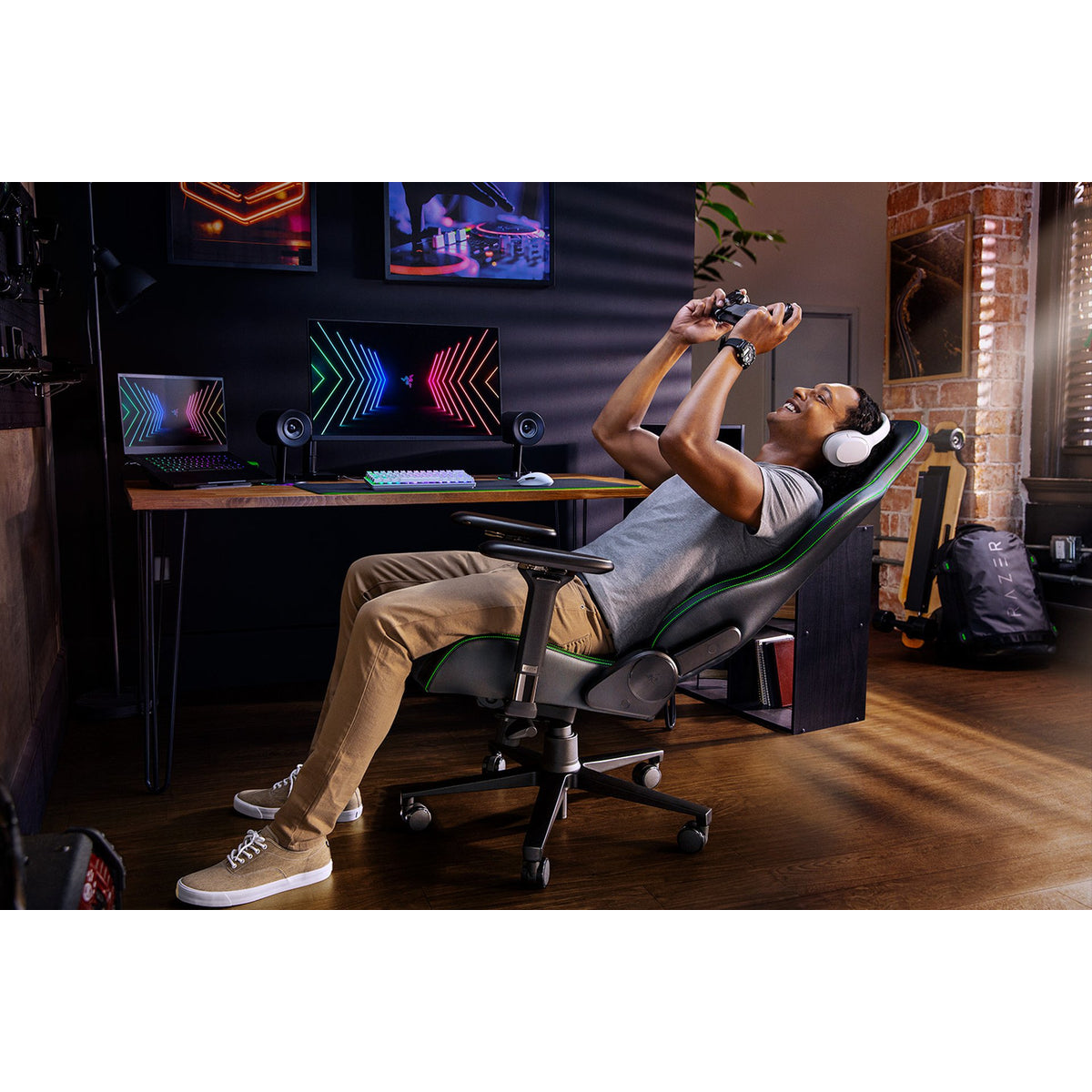 Razer Enki PC Gaming Chair 136 kg Upholstered Green
