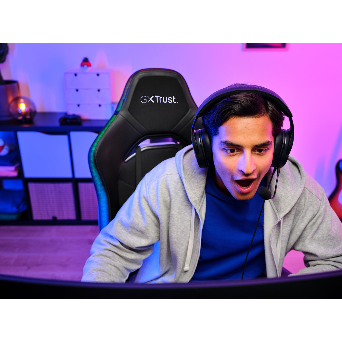 Trust GXT 719 Ruya RGB Gaming Chair 150 kg Padded Black