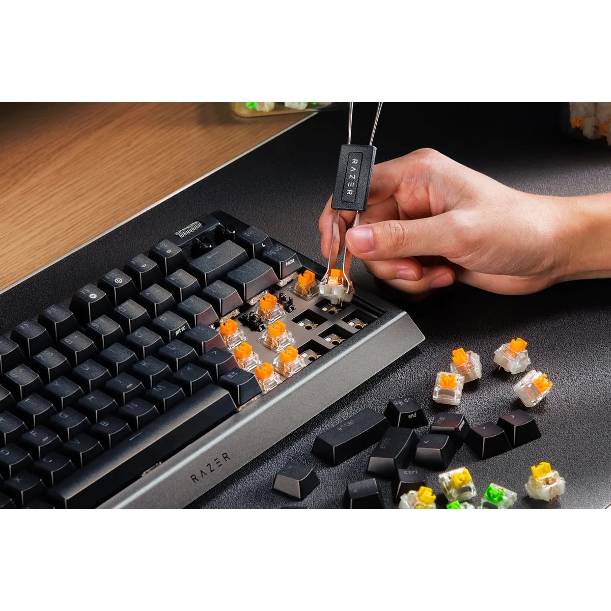Razer BlackWidow V4 75% USB Mechanical Keyboard Chroma RGB Black