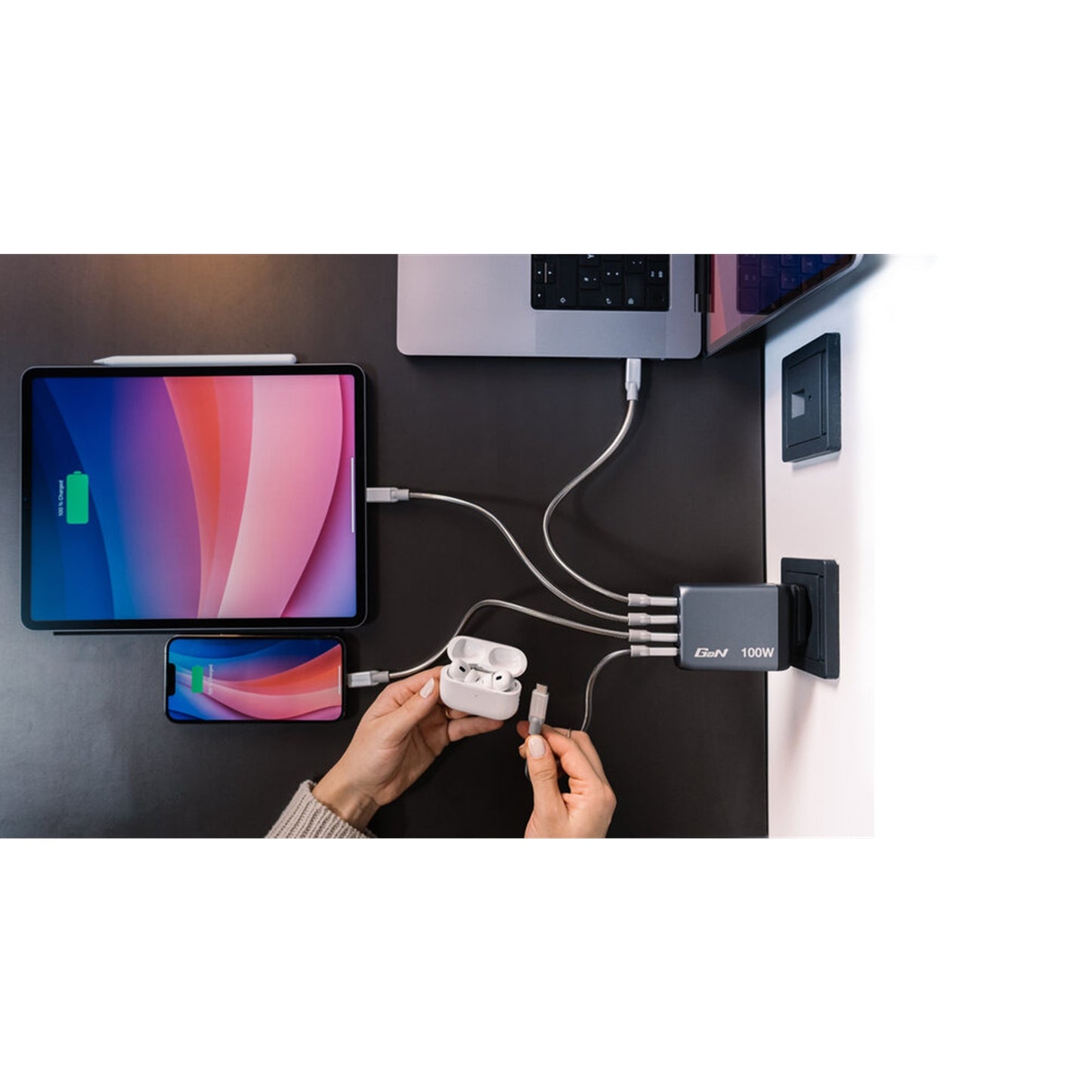 Verbatim GNC-100 GaN Charger 100W, 2x USB-C PD 100W/ USB-C PD 65W/ USB-A QC 3.0