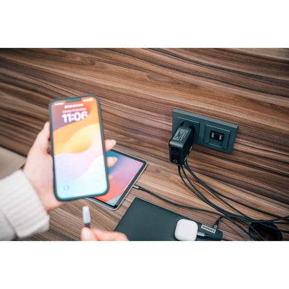 Verbatim (30240) Mini GaN Charger 140W With Display