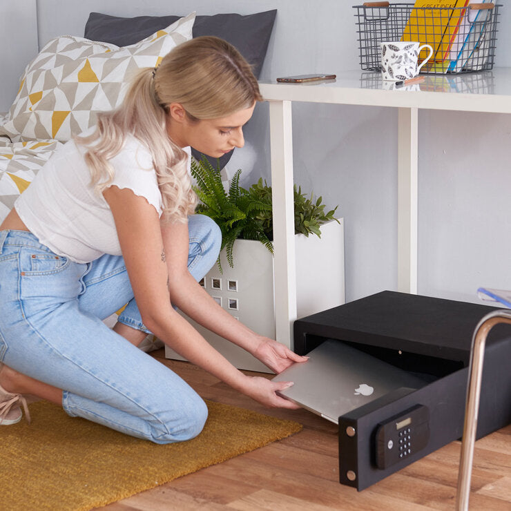Yale 26.9 Litre Premium High Security Motorised Laptop Safe
