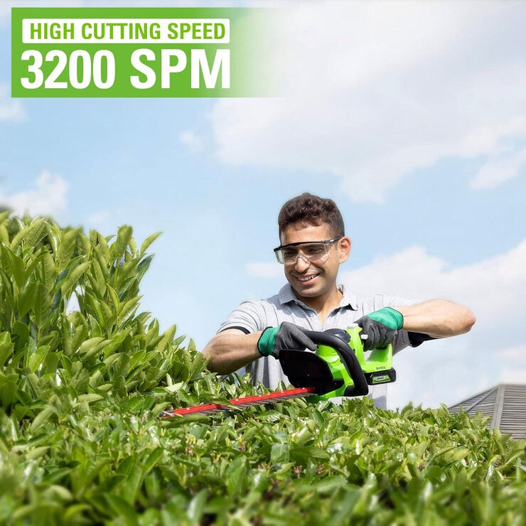 Greenworks 24V 61cm Cordless Brushless Hedge Trimmer with Battery & Charger