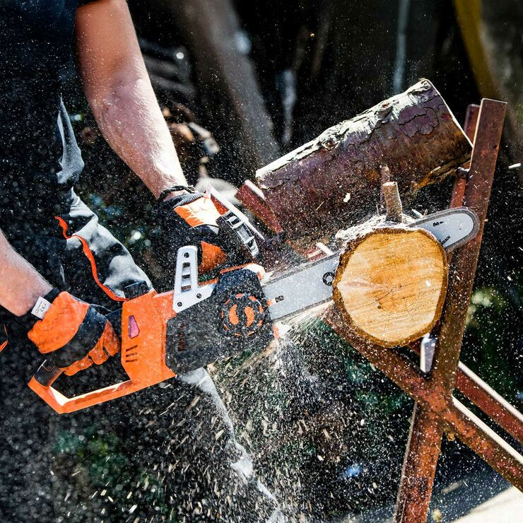 Yard Force 40V 35cm Chainsaw  2 x 4Ah 20V Batteries & Dual Charger