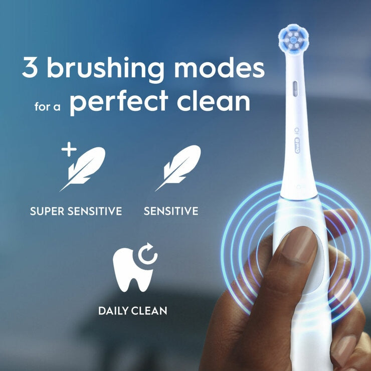 Oral-B iO2 Electric Toothbrush & Travel Case, White