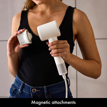 AirCraft Airmotion High Speed Ionic Hair Dryer With Heat Control in Snow White