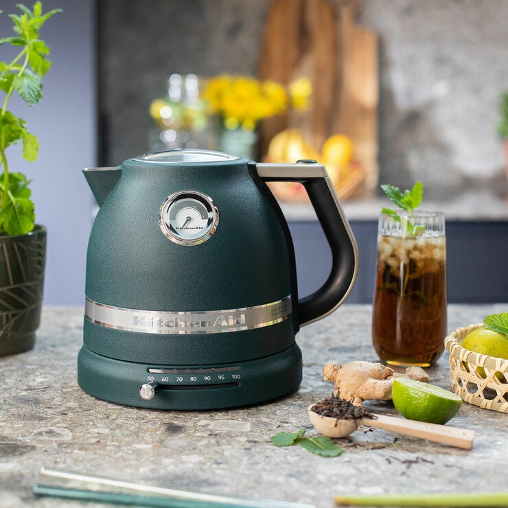 KitchenAid 5KEK1522BPP Artisan 1.5L Kettle in Pebble Palm