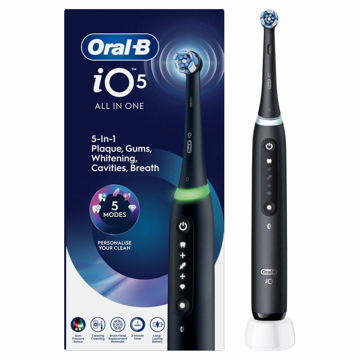 Oral-B iO Series 5 Electric Toothbrush in Matt Black