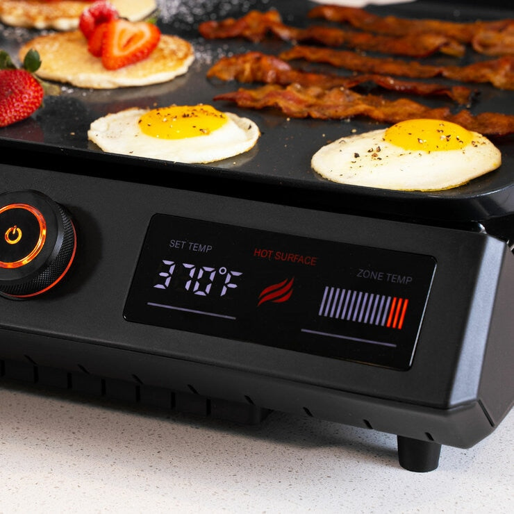 Blackstone E-Series 17 Inch Tabletop Electric Griddle with Hood