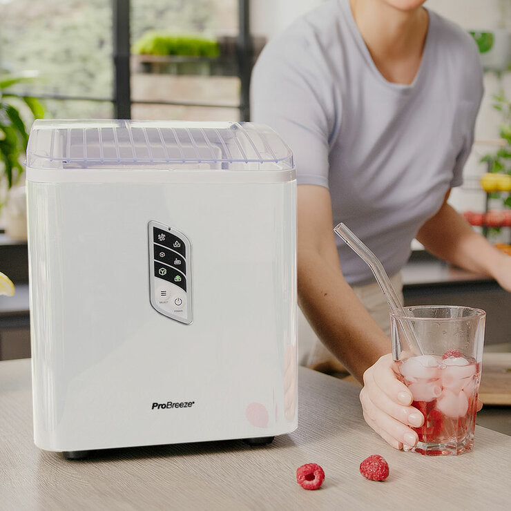 Pro Breeze 2L Countertop 15kg Ice Cube Maker in White