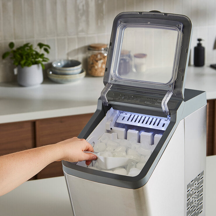 Morphy Richards FrostPro 15kg Bullet Ice Maker in Silver