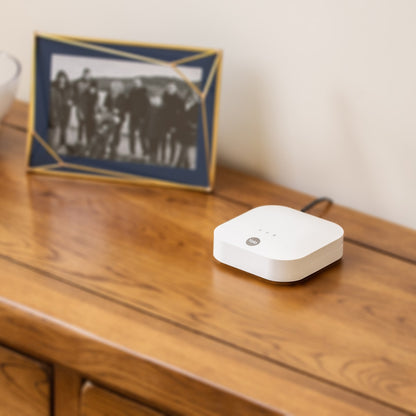 Yale IA-320 10pc Sync Smart Home Alarm, x4 Motion Sensors & x3 Door Sensors