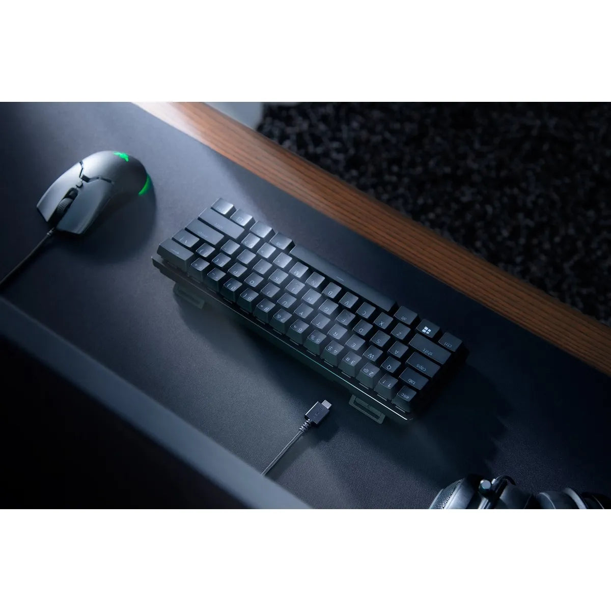 Razer Huntsman Mini Clicky Optical Switch Purple, 60%, USB, Opto-mechanical key switch, QWERTY, RGB LED, Black